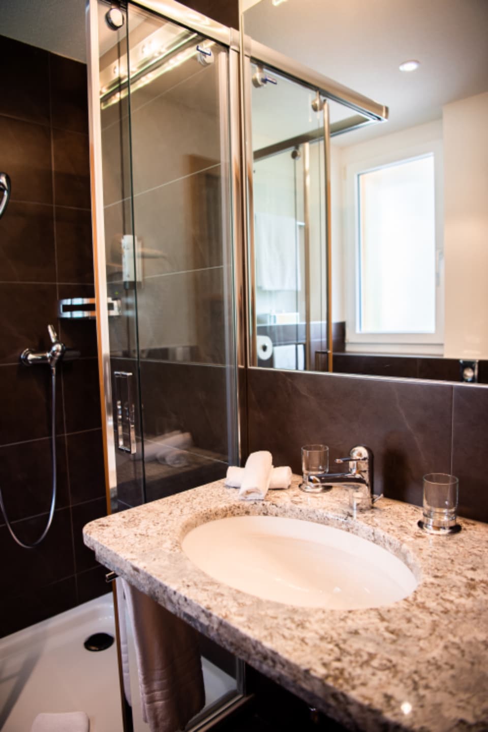 Curbless ensuite shower
